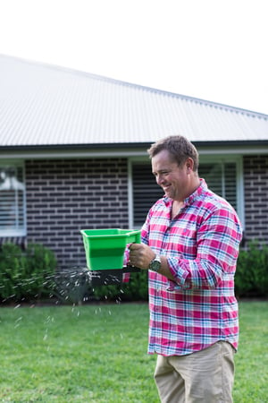 Fertilising Large Lawn Areas