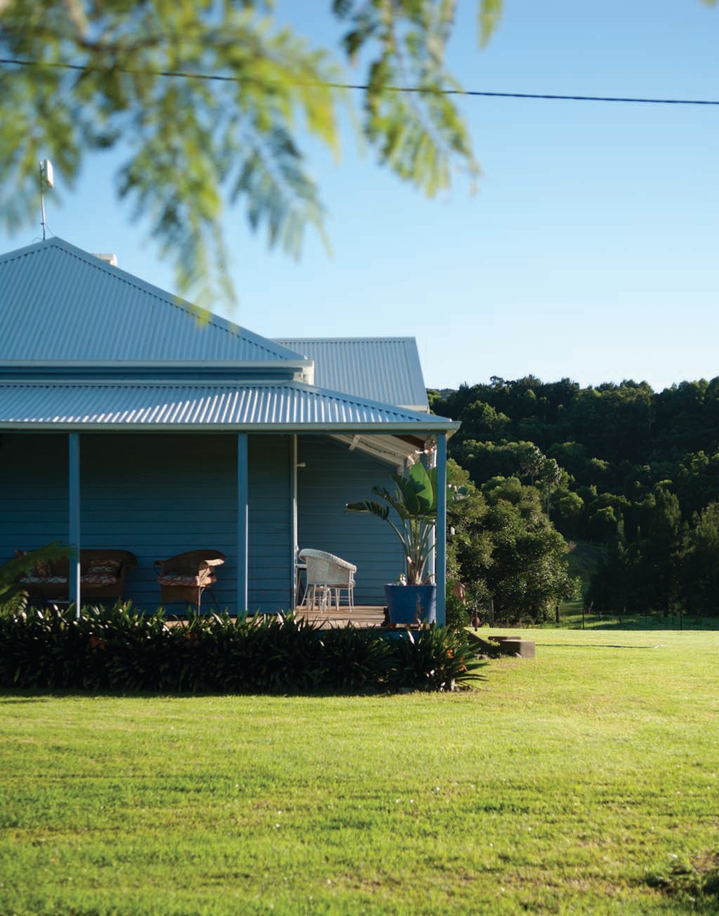 blue_house_side-1